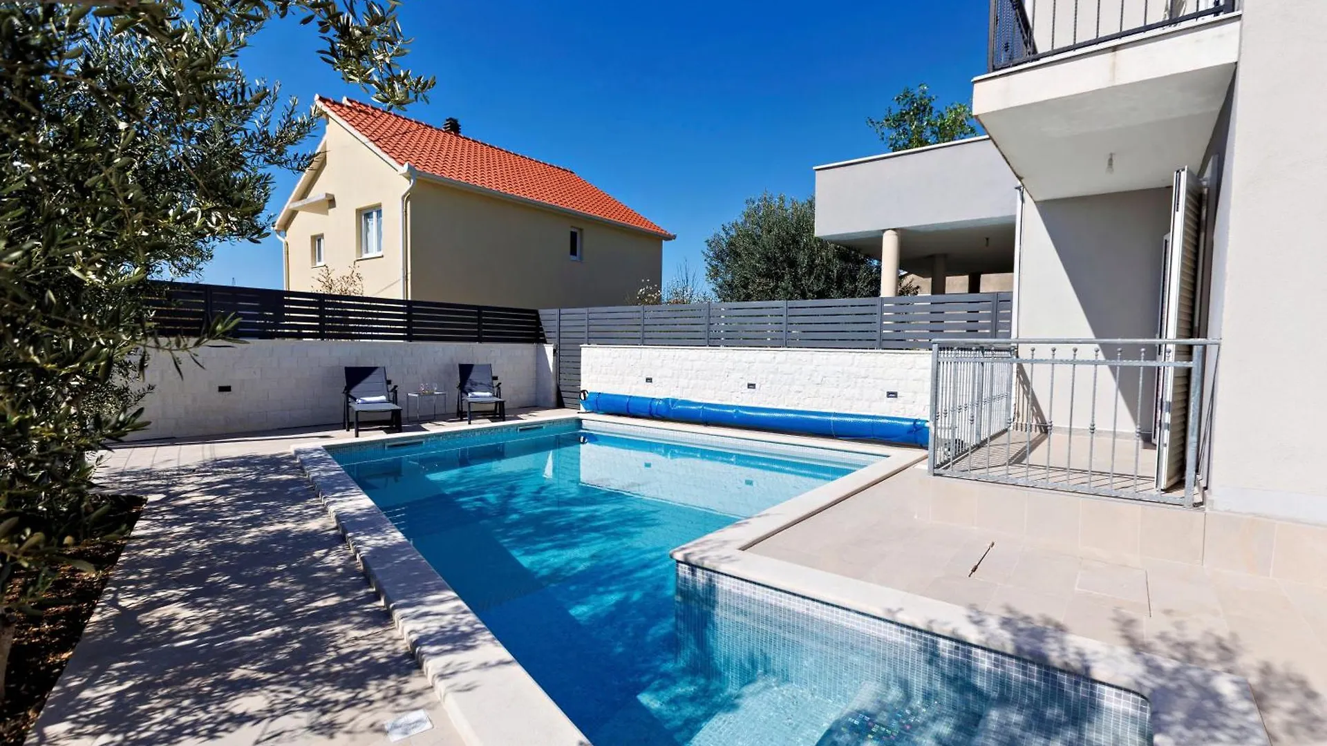 Villa Trapezium - Private Heated Pool & Table Soccer Kastela Croatia